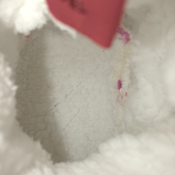 NEW MARVEL House Slippers Plush Booties Large White Girl’s NWOT - Picture 7 of 13